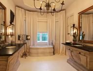 Reynolds's $4,900,000 Sugar Land mansion (Image credit:Realestate.chron.com)
